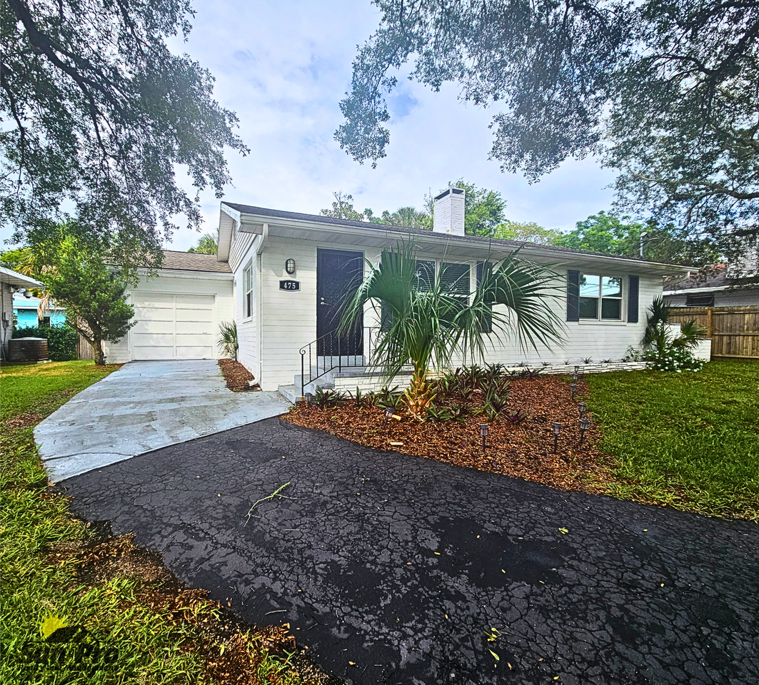 475 Riverside Dr - Photo 2 of 40