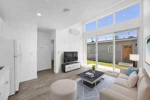 featured image of 570 N Cambridge St #572-1