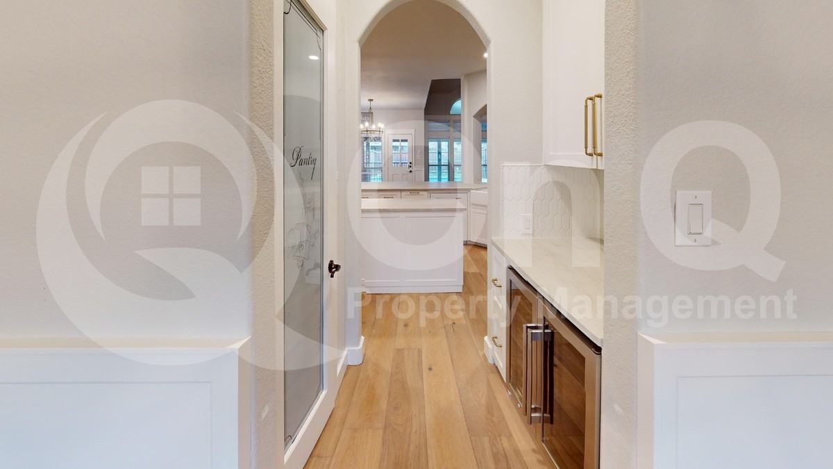 12368 Willowgate Dr - Photo 5 of 32