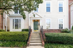 featured image of 1581 Leeds Castle Dr #201