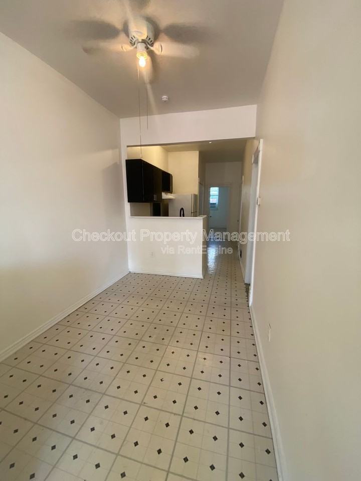 2727 Accomac St - Photo 3 of 9