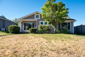 featured image of 4840 N 8th St
