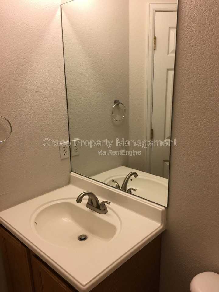 574 W 91st Dr - Photo 7 of 18