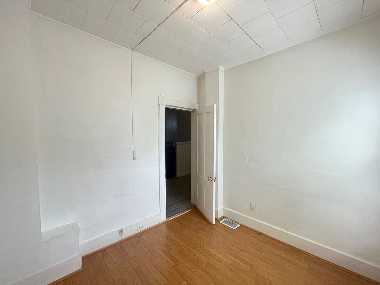 119 Cypress St #1 - Photo 6 of 24
