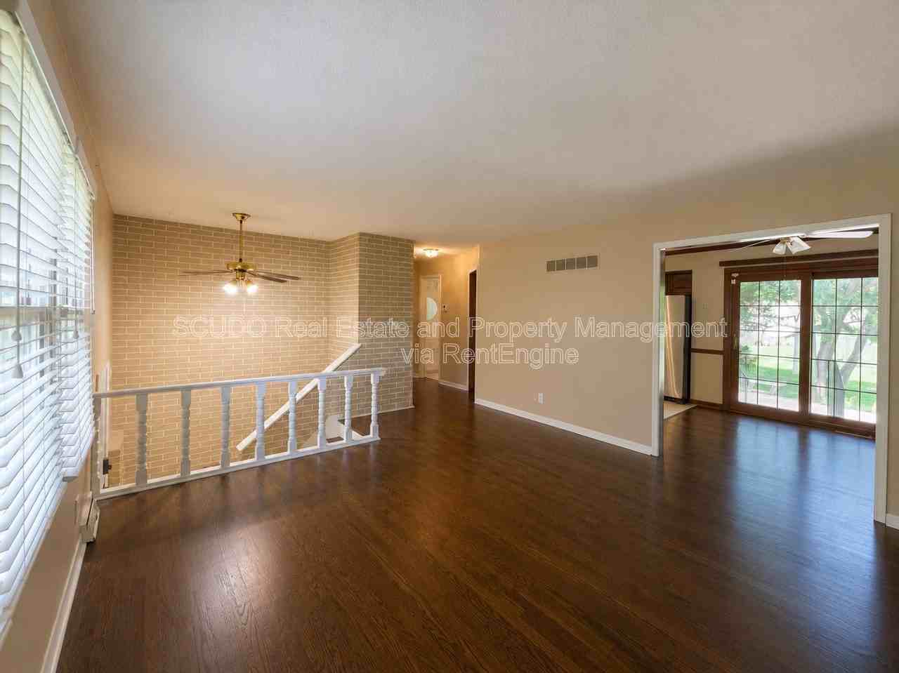 8806 Crescent Ave - Photo 7 of 20