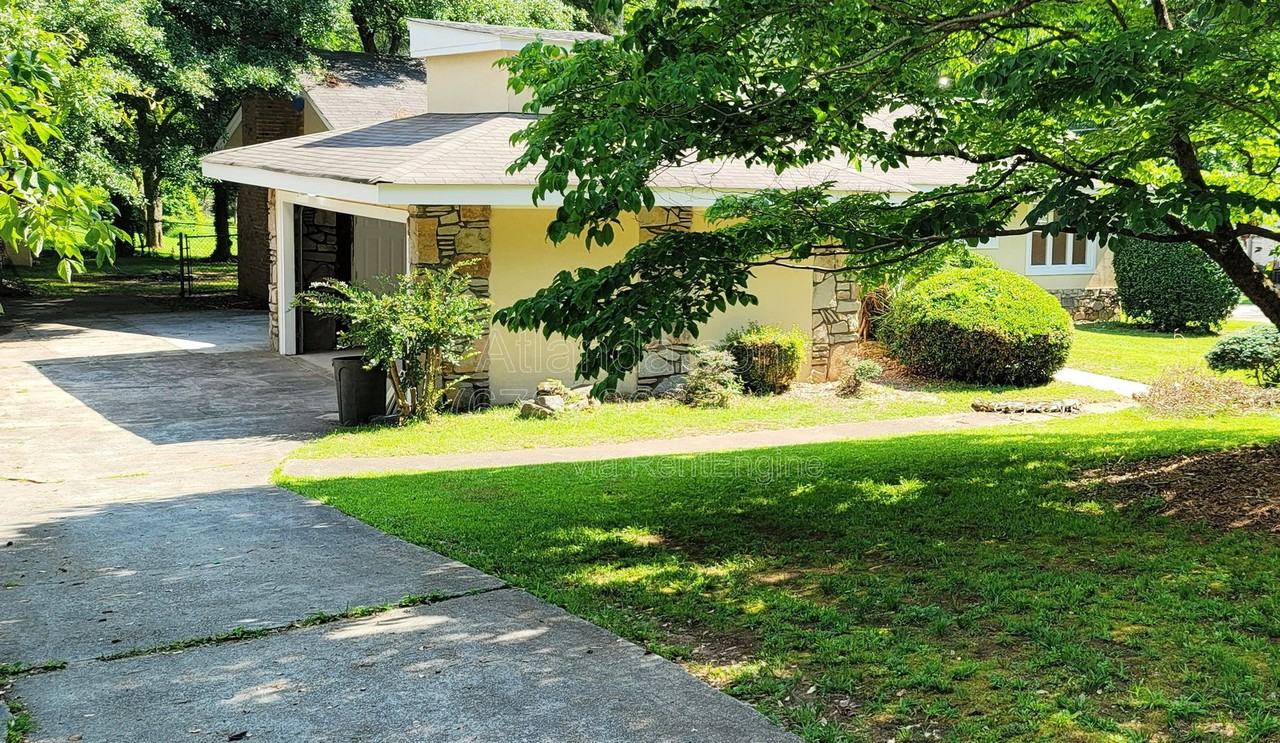 4216 Smithsonia Ct - Photo 2 of 16