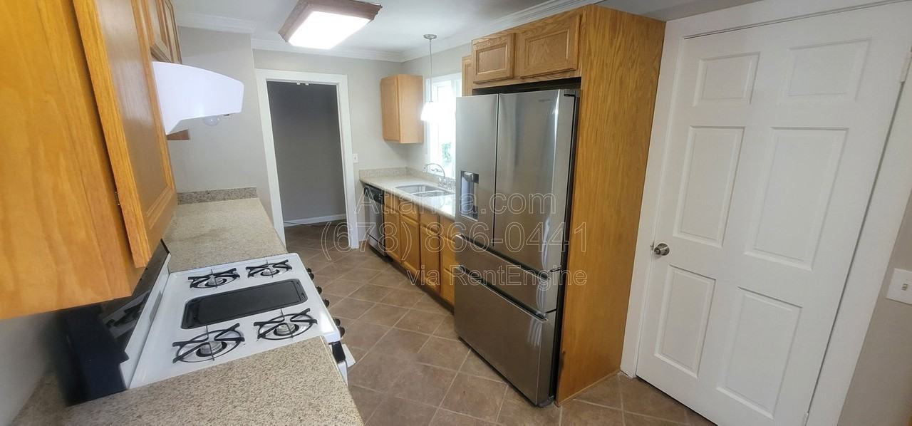 4216 Smithsonia Ct - Photo 3 of 16