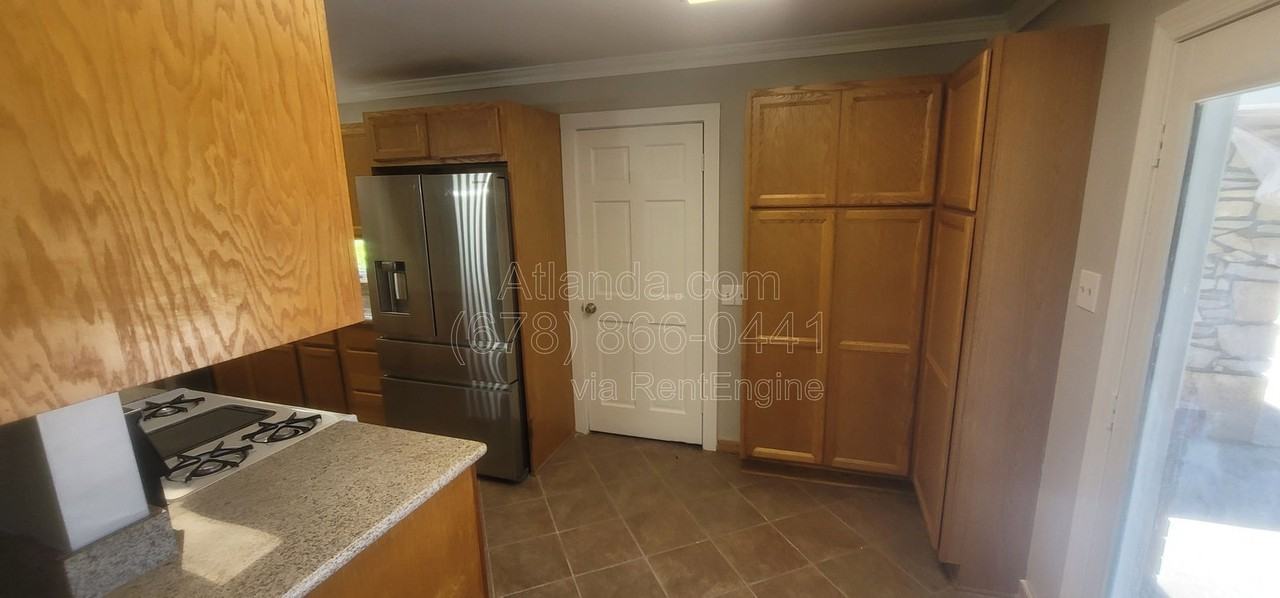 4216 Smithsonia Ct - Photo 4 of 16