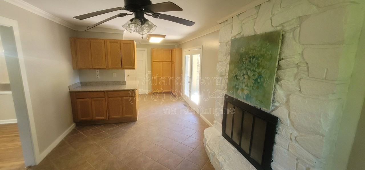 4216 Smithsonia Ct - Photo 5 of 16