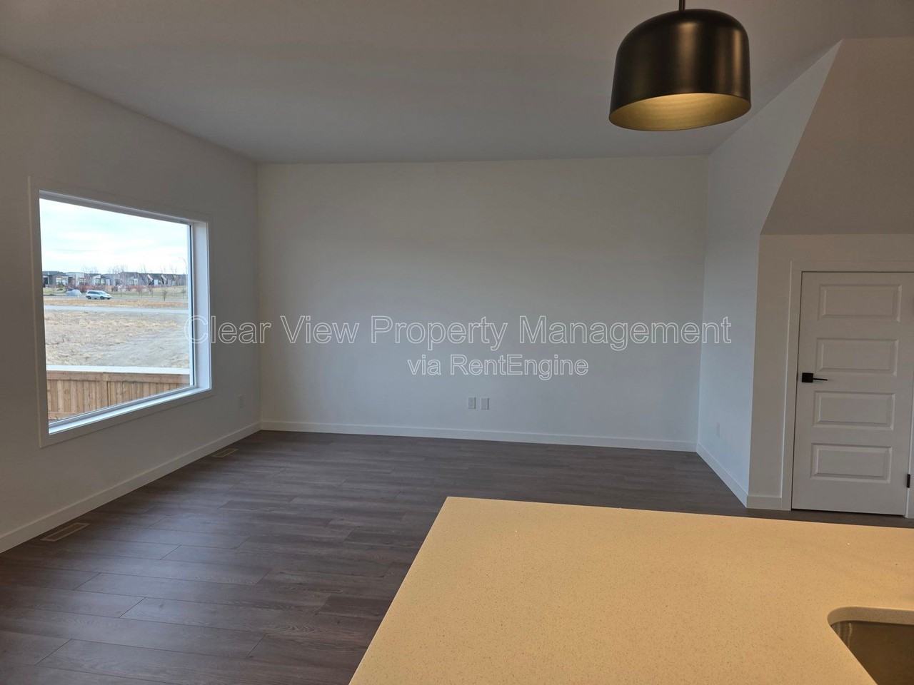 241 Caribou Way N - Photo 5 of 20