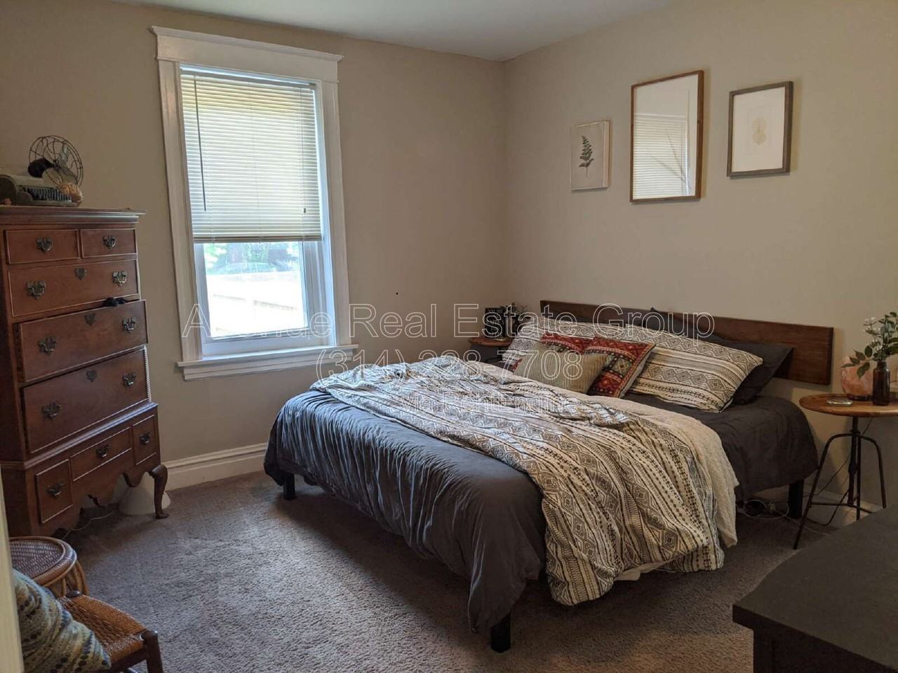 4933 Loughborough Ave - Photo 5 of 8