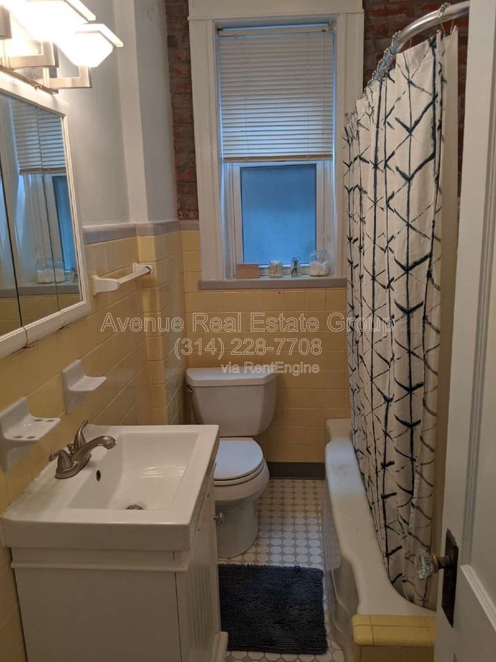 4933 Loughborough Ave - Photo 6 of 8