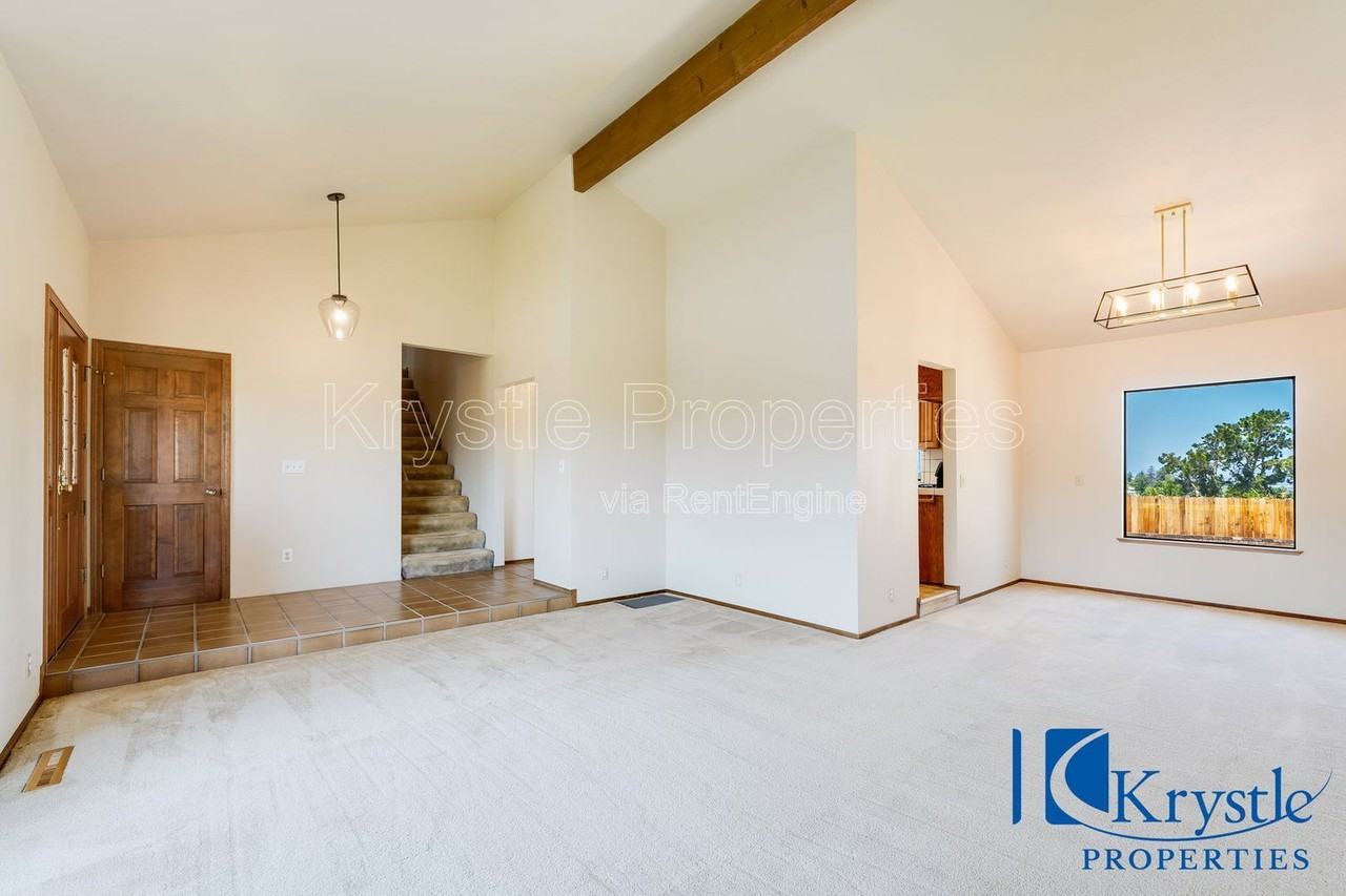 149 Pajaro Way - Photo 6 of 50