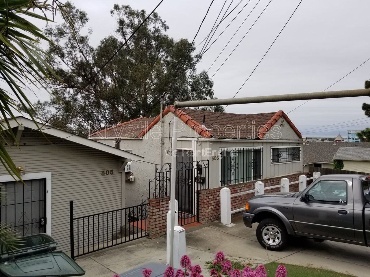 505 Hichborn St #B - Photo 3 of 6