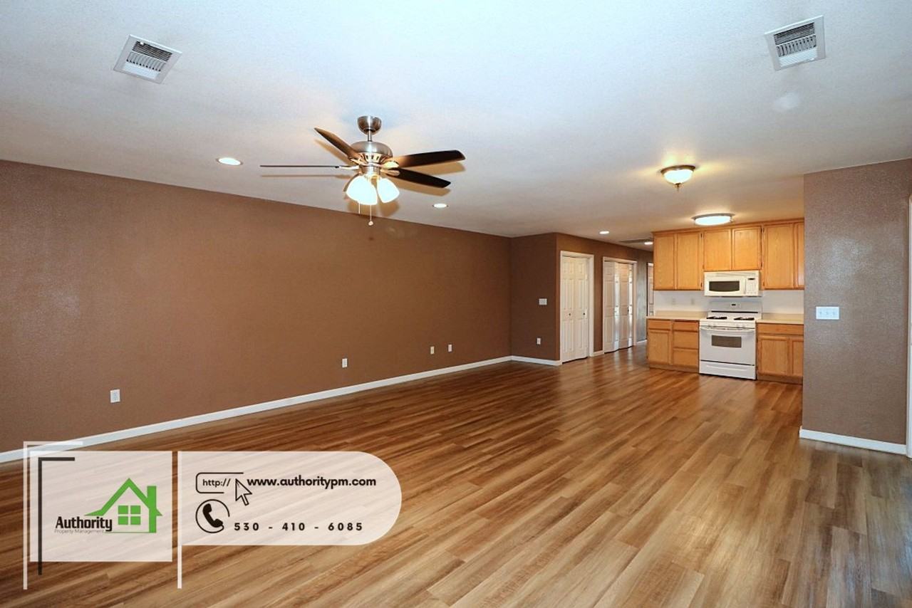 1108 Grange St #B - Photo 4 of 19