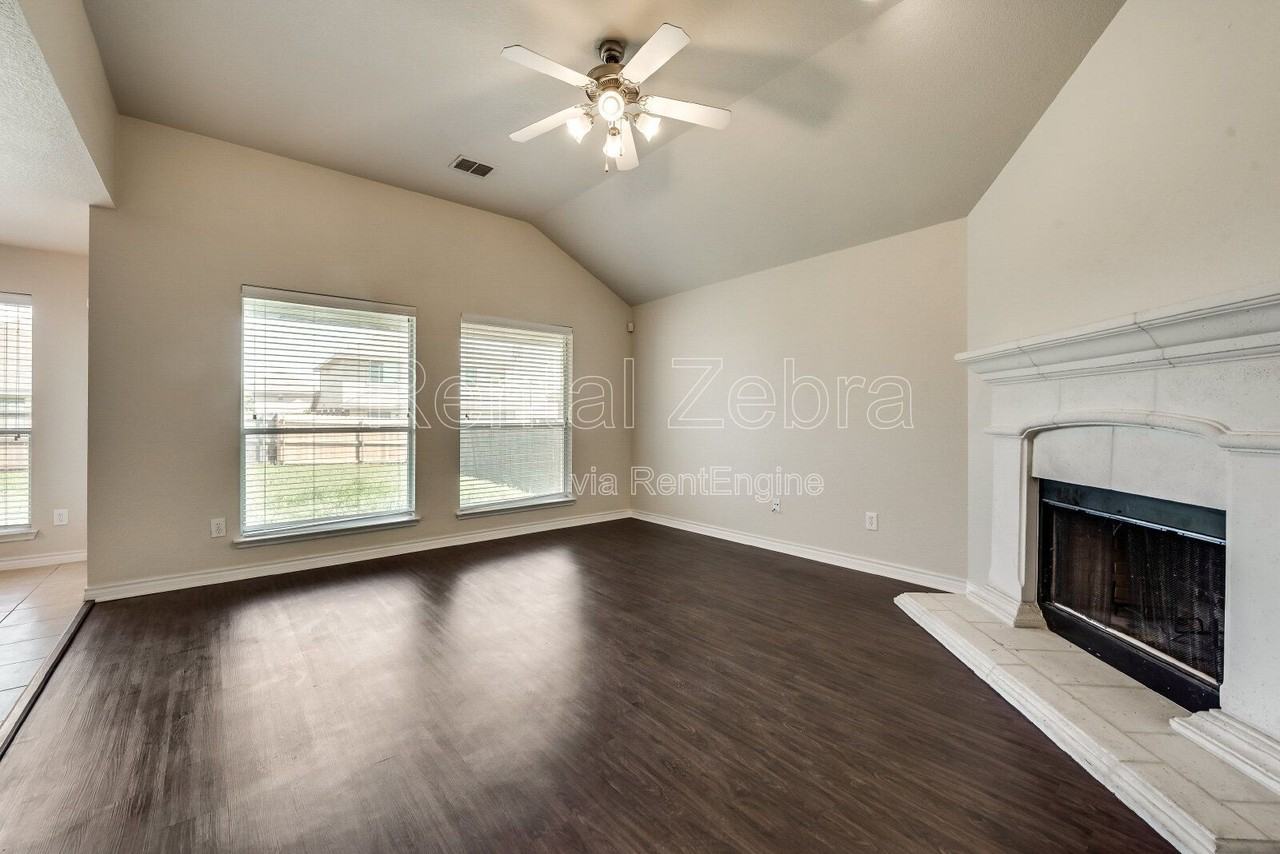 4216 Summersweet Ln - Photo 2 of 20