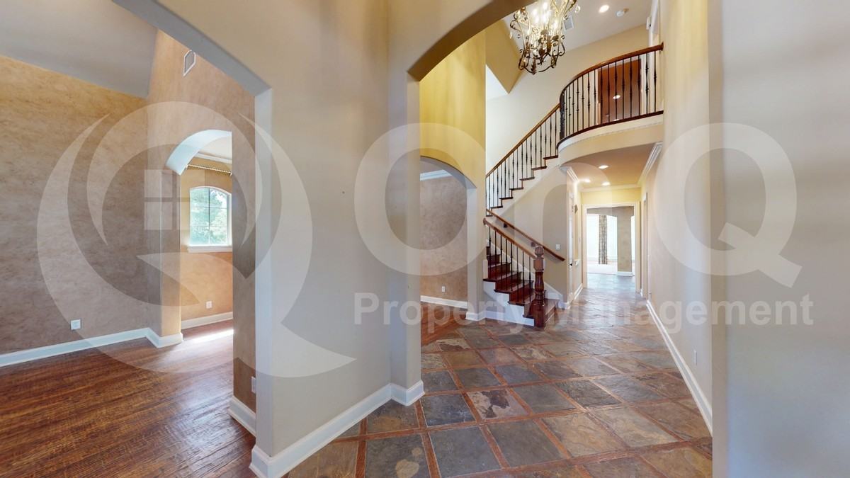 8108 Penobscot Ln - Photo 2 of 10