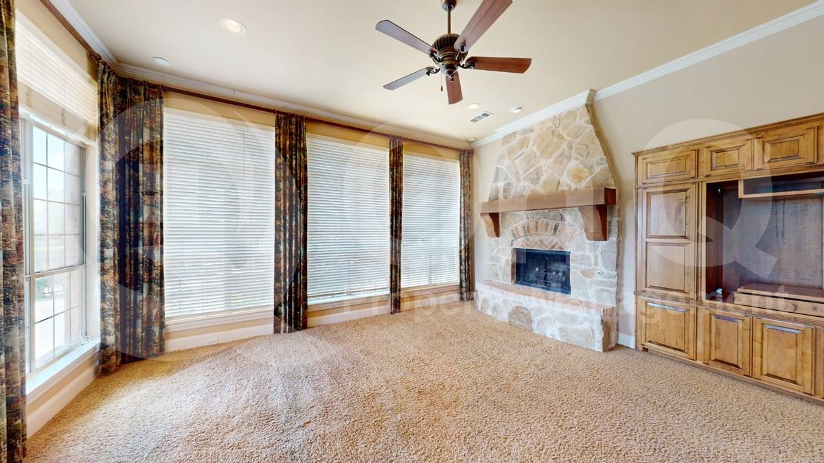 8108 Penobscot Ln - Photo 5 of 10