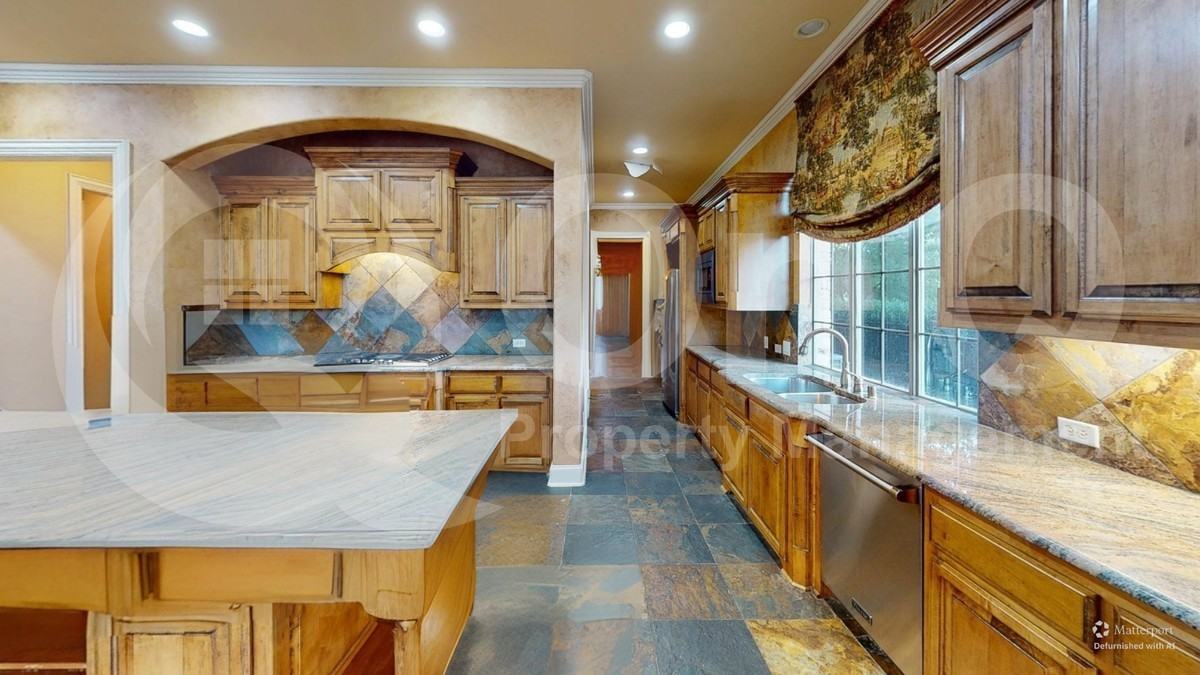 8108 Penobscot Ln - Photo 7 of 10