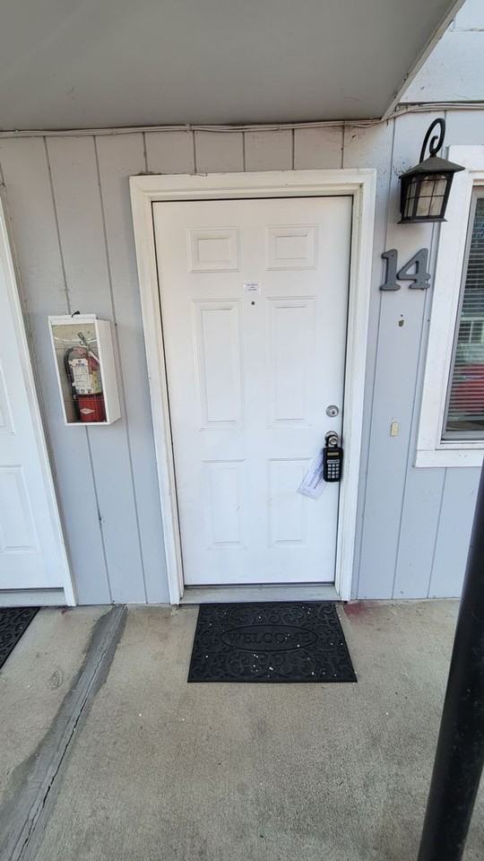1015 5th Ave Sw #14 - Photo 2 of 12