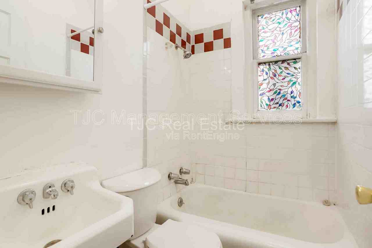 1172 York St #6 - Photo 7 of 13
