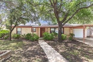 422 Sandalwood - Photo 1 of 1