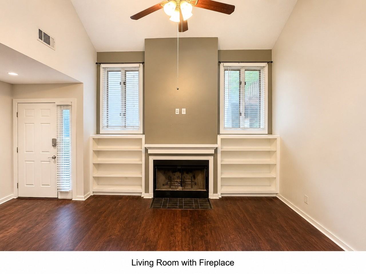 836 Saint Charles Ave Ne #A - Photo 3 of 15