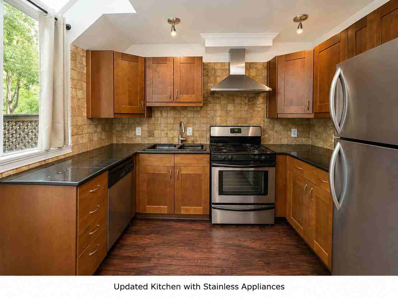 836 Saint Charles Ave Ne #A - Photo 5 of 15