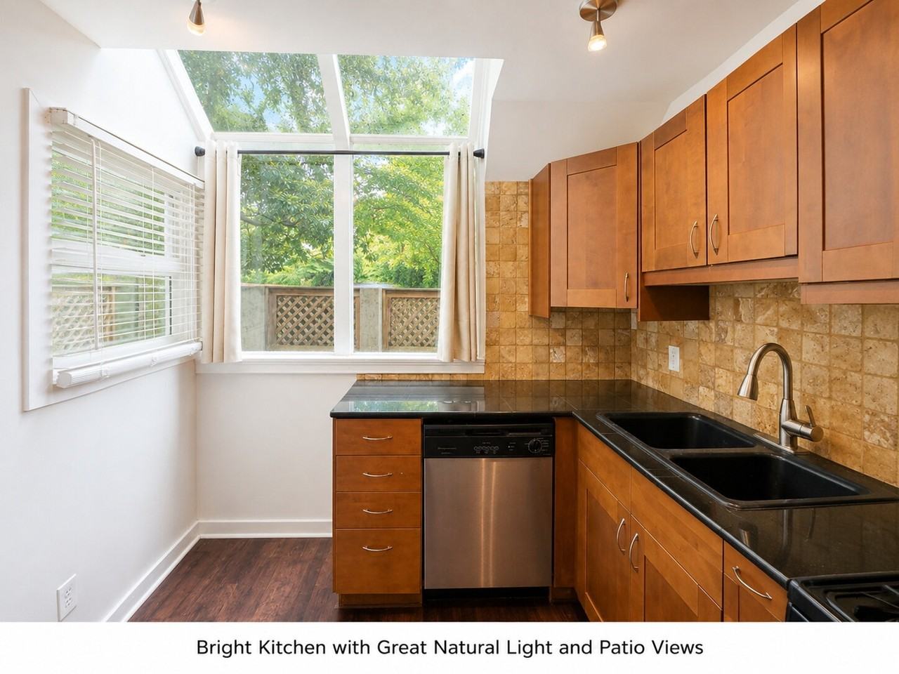 836 Saint Charles Ave Ne #A - Photo 7 of 15