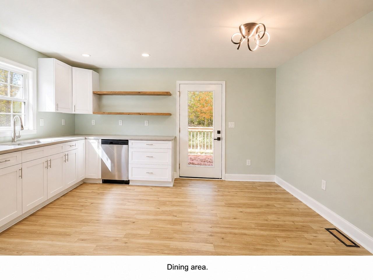 221 Grant Trl - Photo 7 of 24