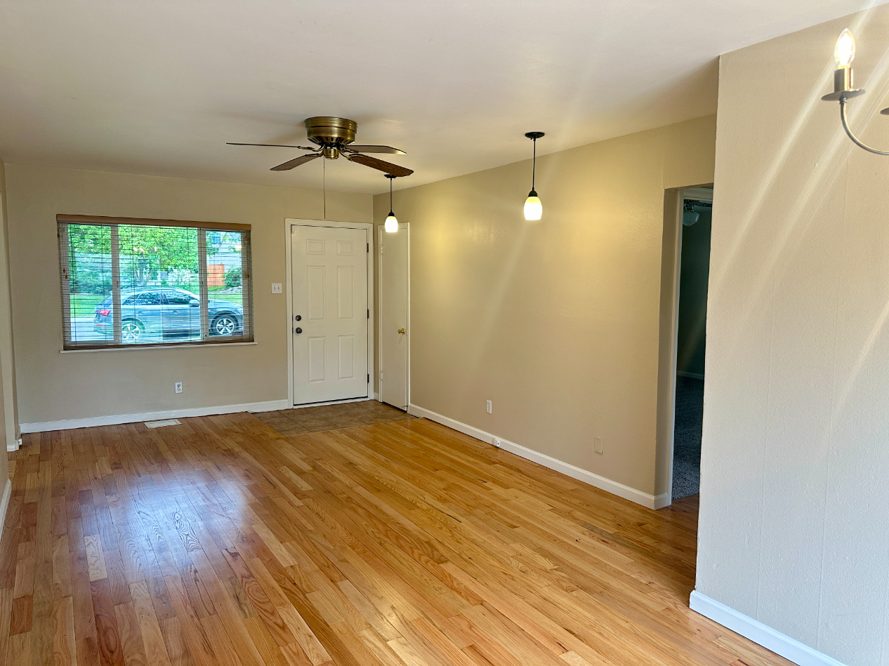 3201 S Eudora St - Photo 3 of 13