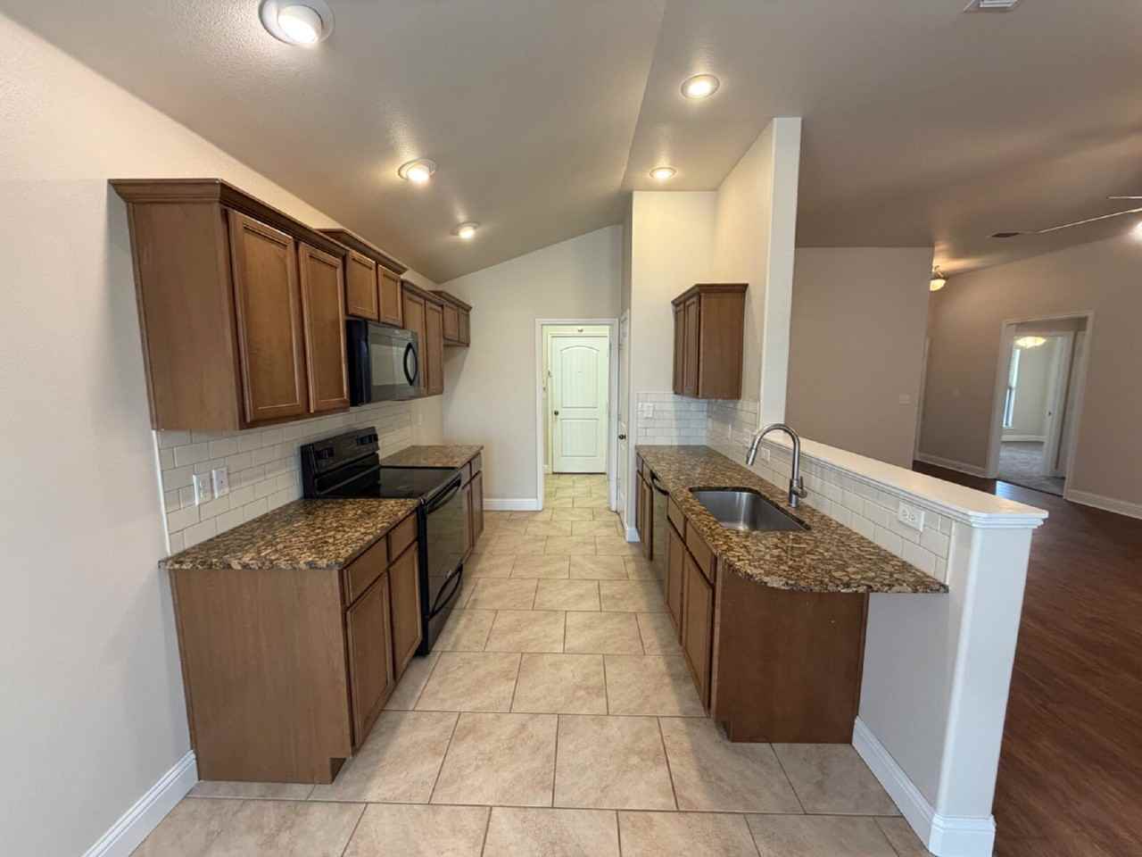 3608 Ridgely - Photo 5 of 13