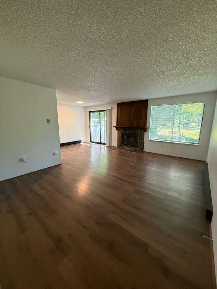 713 F Pl Ne - Photo 6 of 19