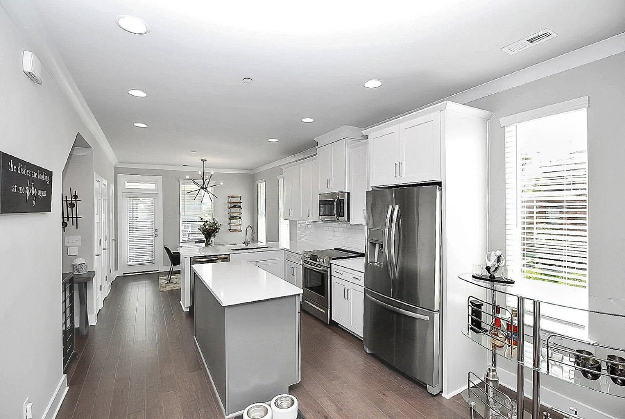 1103 Shuman View Ct - Photo 6 of 34