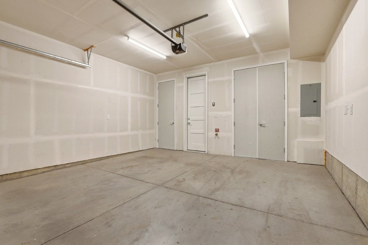 1286 Osceola St - Photo 6 of 47