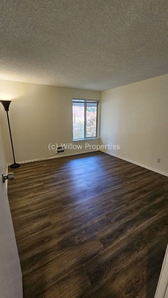 8301 Zircon Dr Sw - Photo 5 of 8