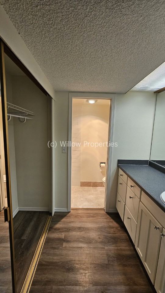 8301 Zircon Dr Sw - Photo 6 of 8
