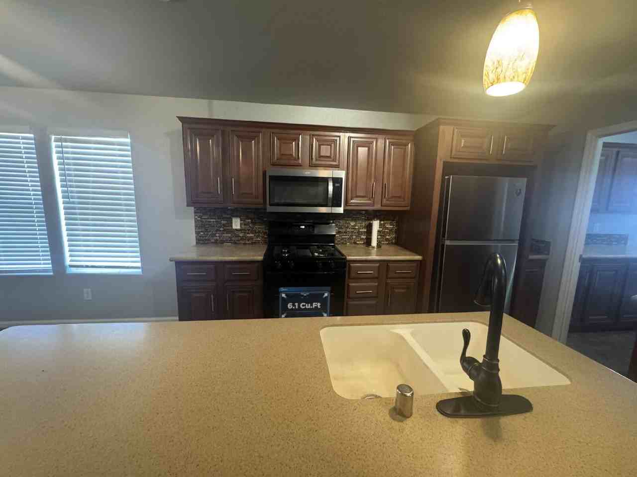 6253 Mount Rainier Ave - Photo 5 of 28
