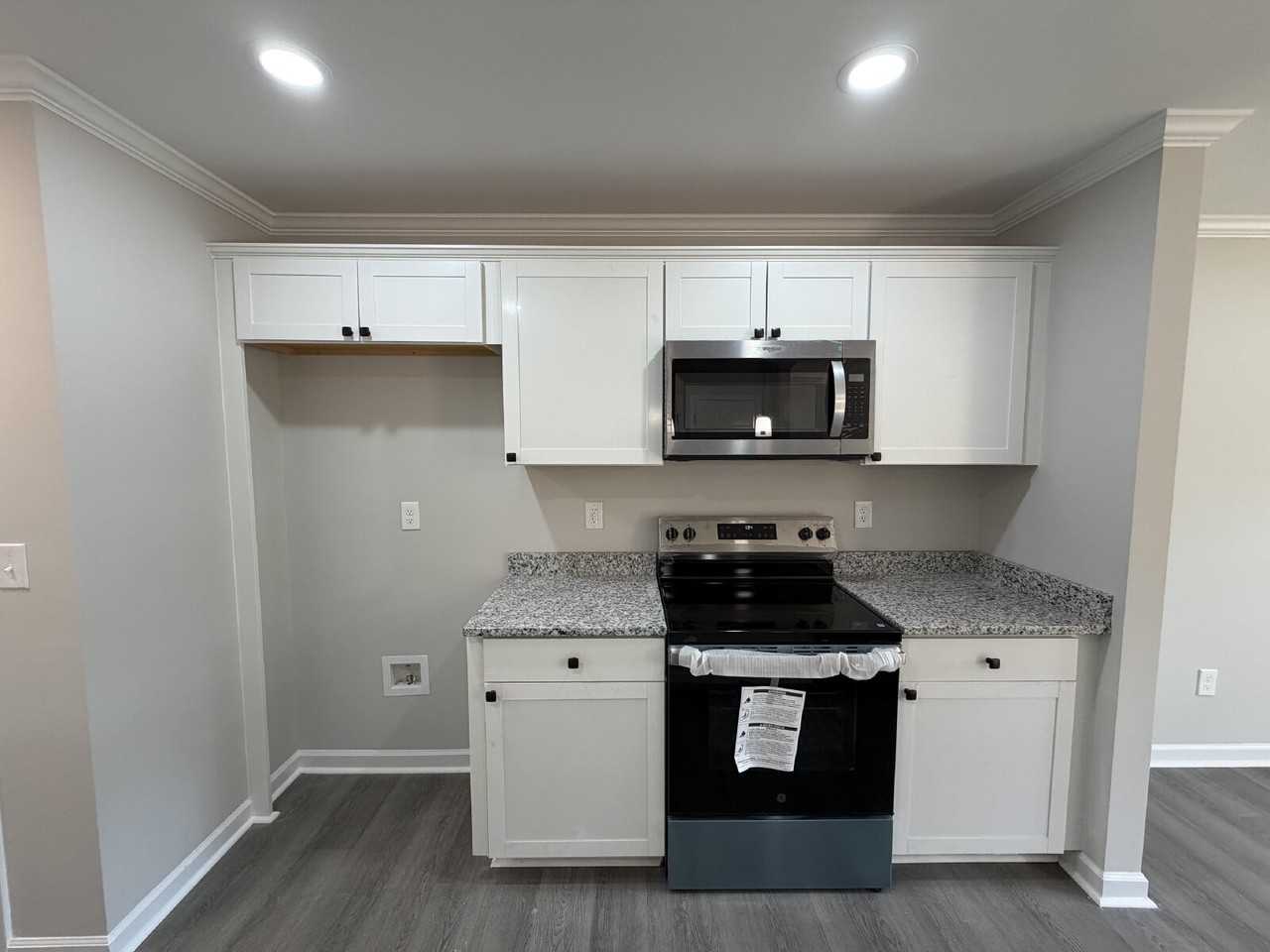 2036 Harrison Ave - Photo 7 of 34