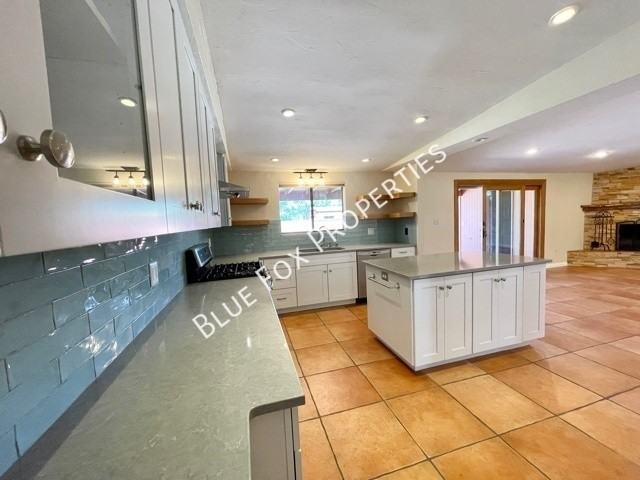 729 N Alamo Ave - Photo 5 of 30
