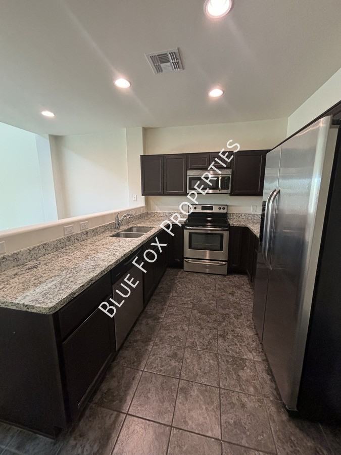 4170 N Thurston Ln #101 - Photo 2 of 27