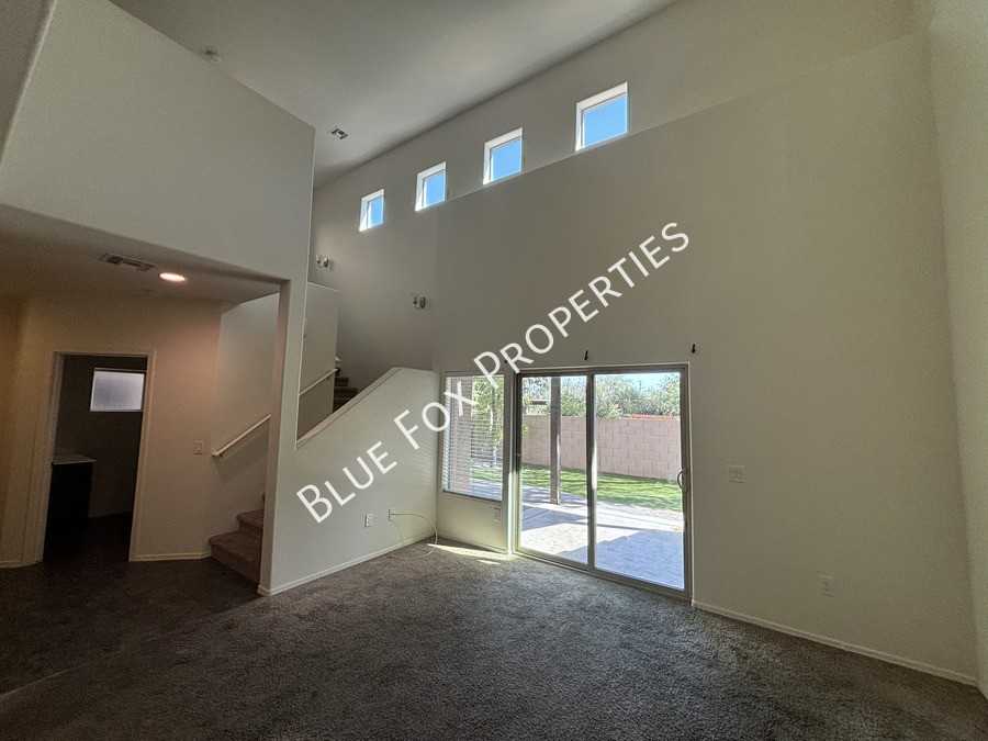 4170 N Thurston Ln #101 - Photo 5 of 27