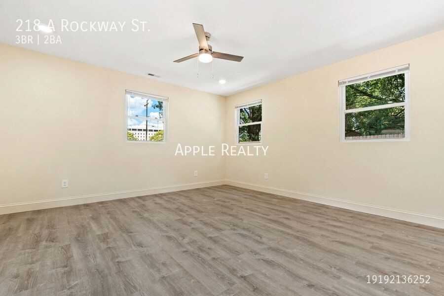 218A W Rockway St - Photo 3 of 18