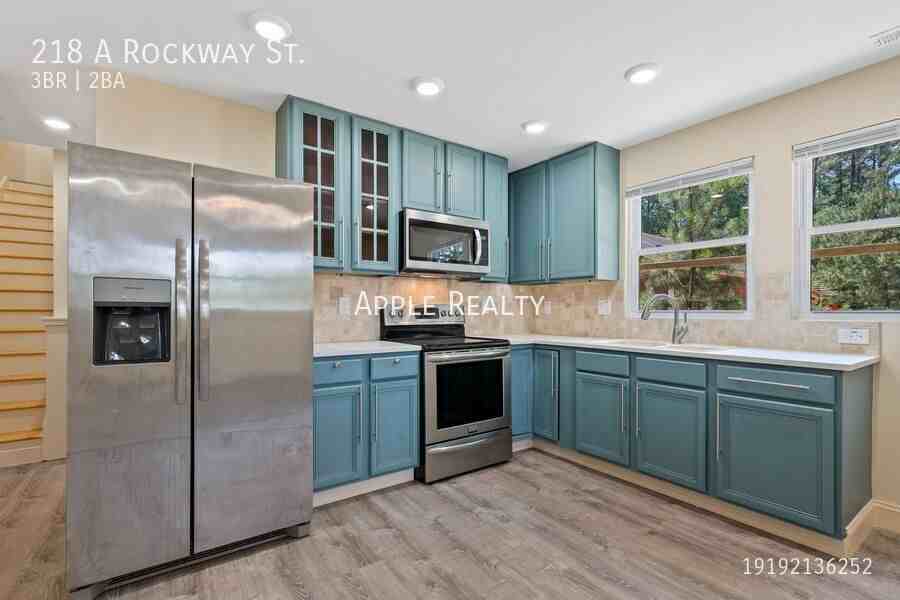 218A W Rockway St - Photo 6 of 18