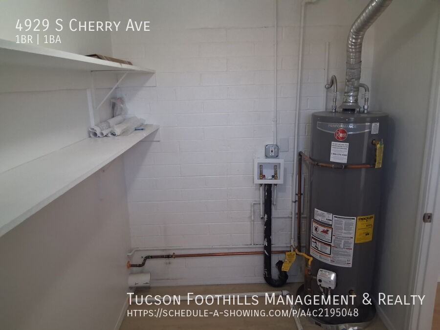 4929 S Cherry Ave - Photo 4 of 13