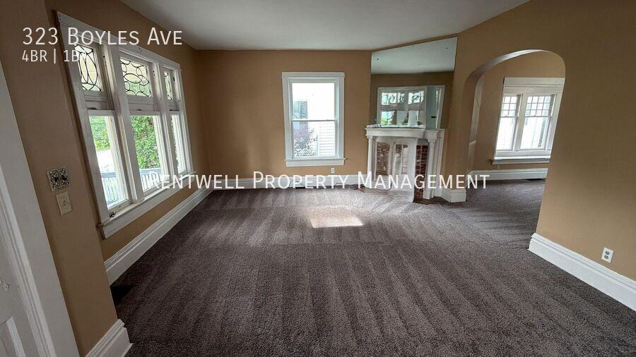 323 Boyles Ave - Photo 6 of 25