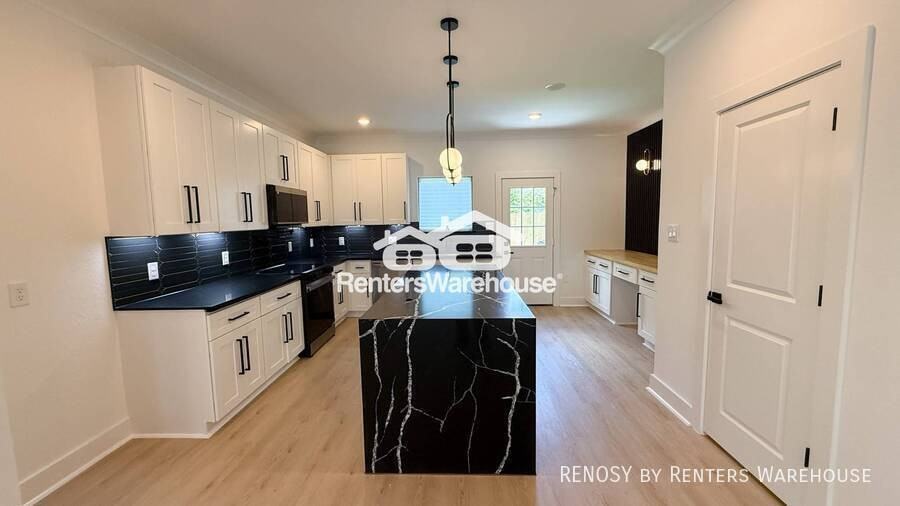 5414 Ina St - Photo 4 of 36
