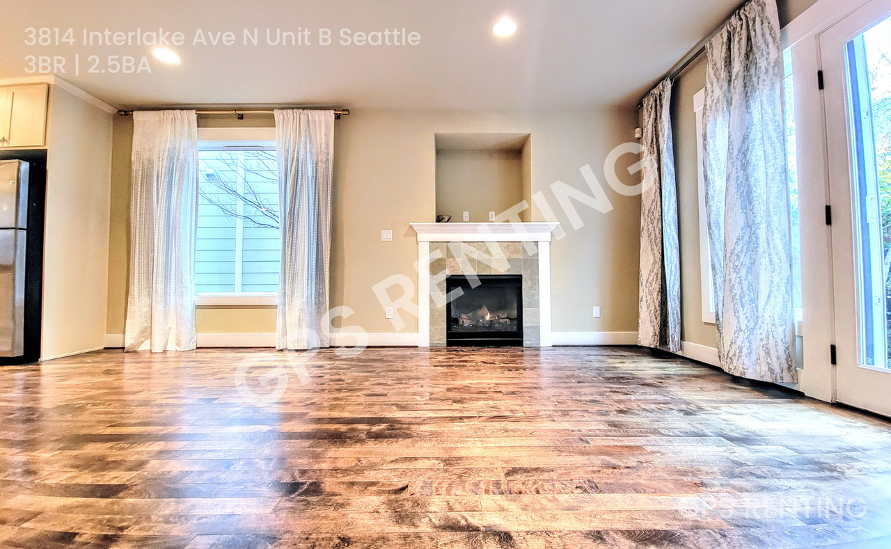 3814 Interlake Ave N #B - Photo 3 of 14