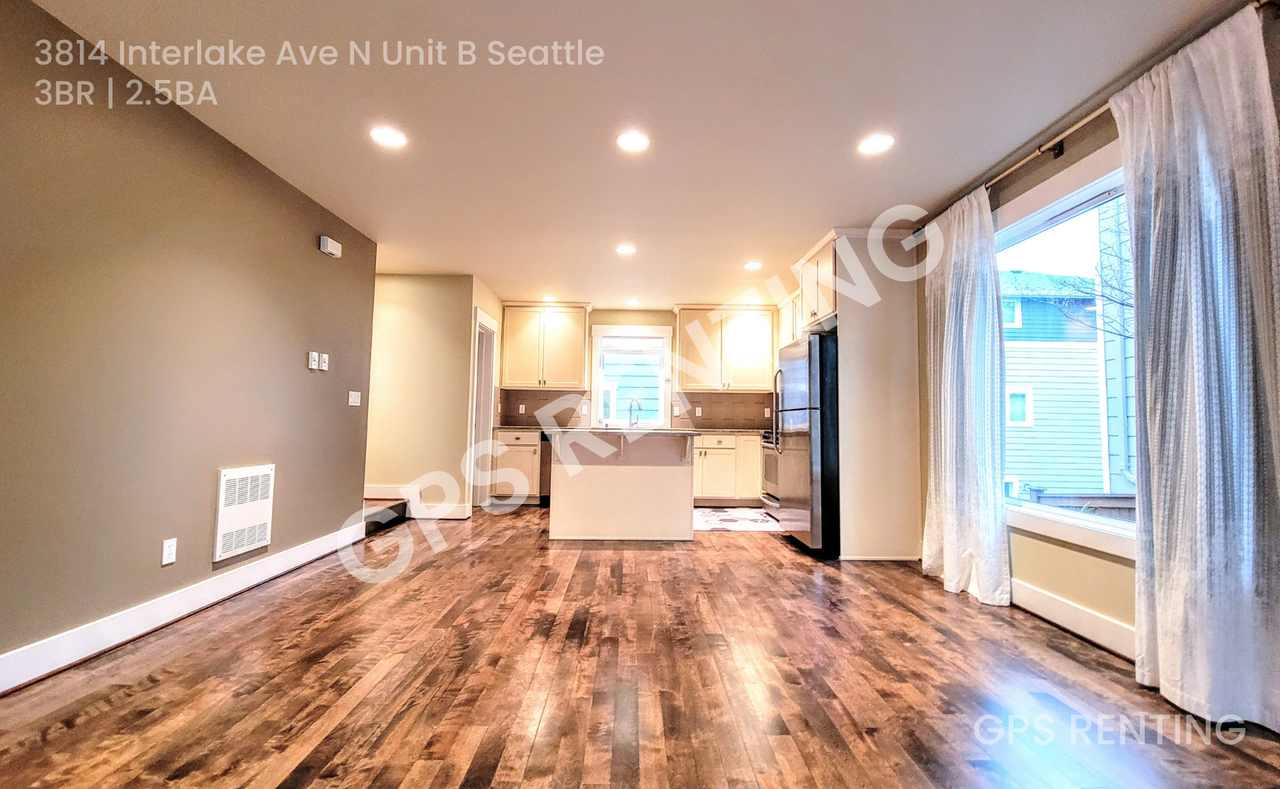 3814 Interlake Ave N #B - Photo 5 of 14