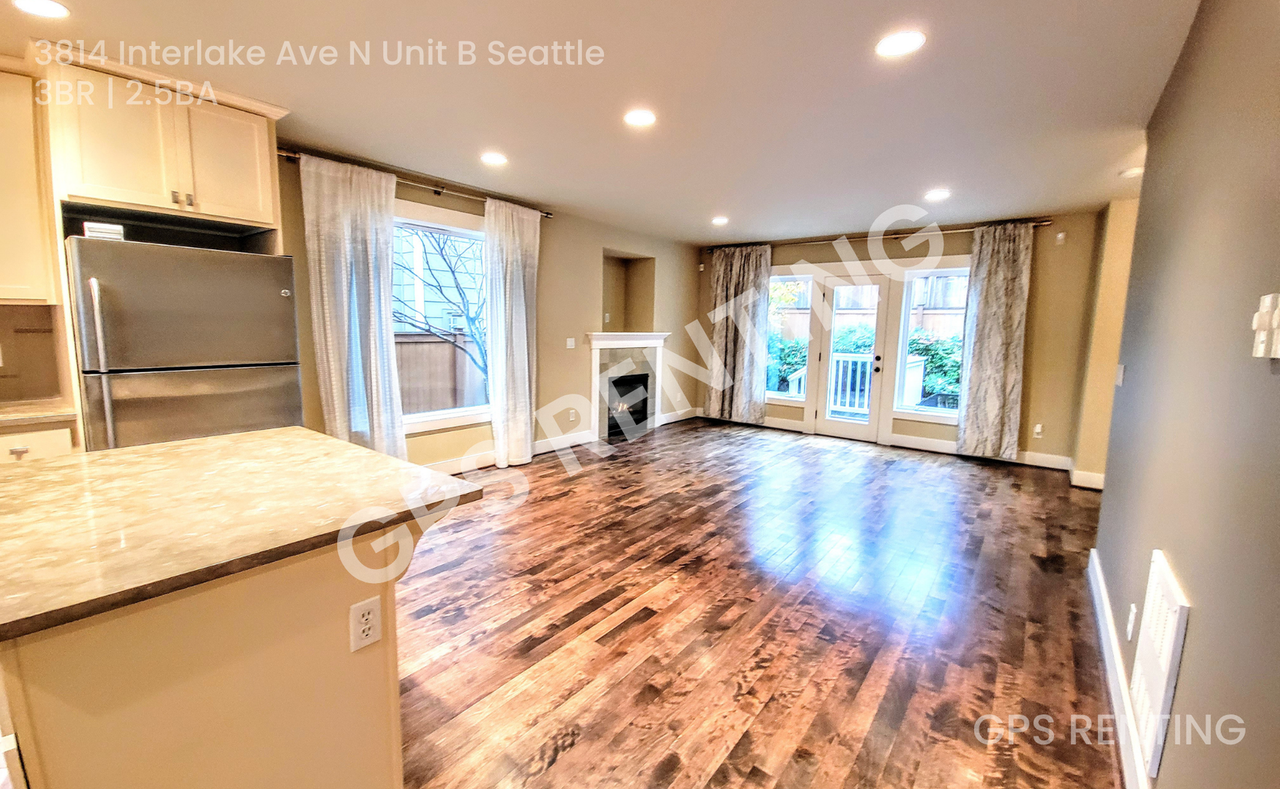 3814 Interlake Ave N #B - Photo 6 of 14